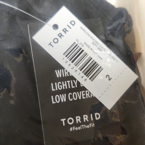 ❤️NWT VINTAGE TORRID WIRELESS RUCHED SWIMSUIT - CAP SLEEVES - TUMMY CONTROL PLUS - Picture 16 of 16